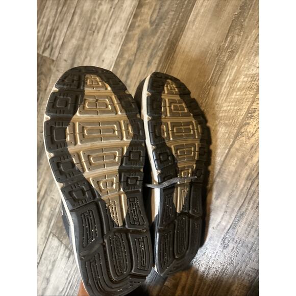 Mens 8.5 6E Wide New Balance 1540v3 Black - Picture 6 of 7